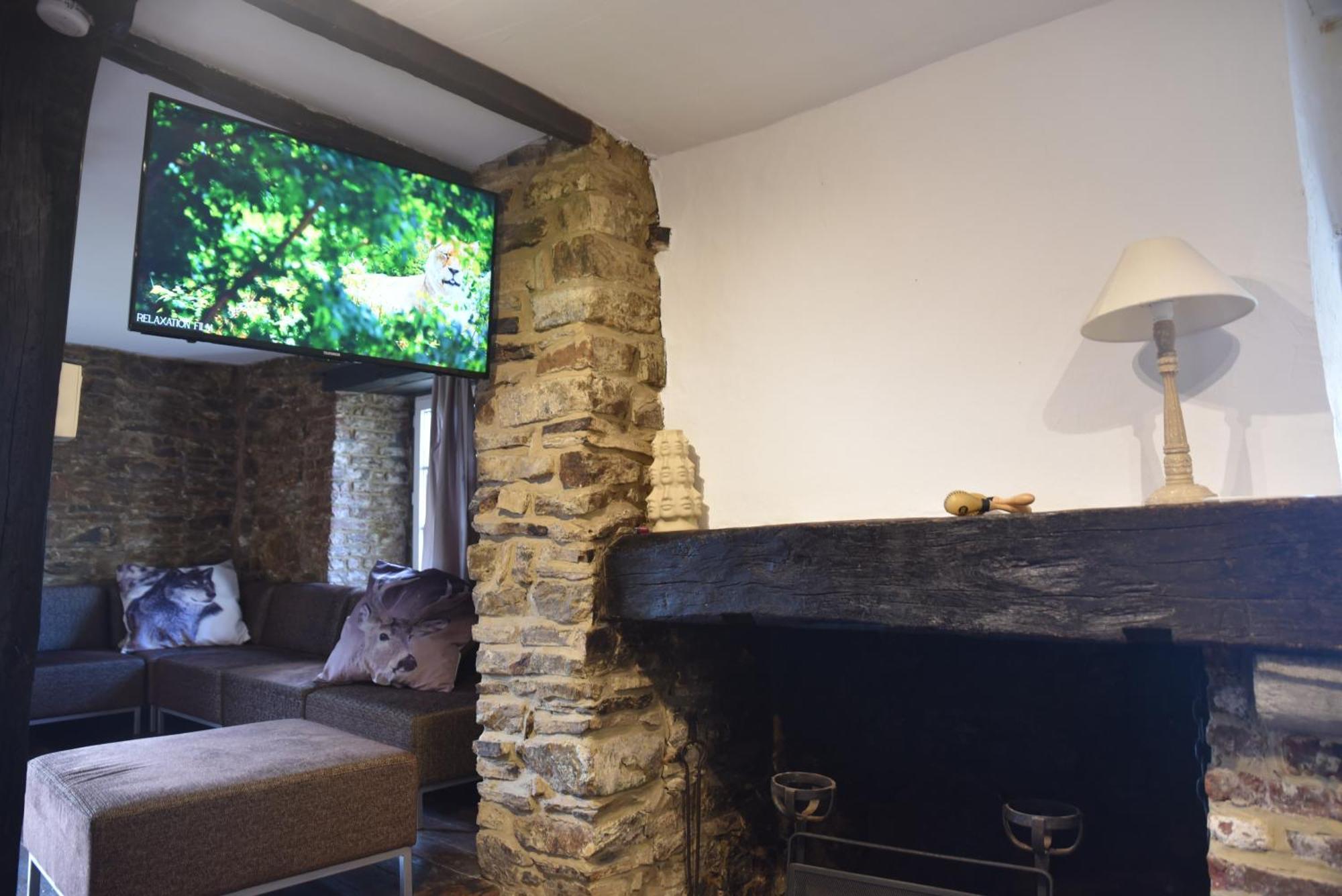 Gite Ardennes Au Coin Du Feu Jacuzzi Sauna Et Nature Jalhay Esterno foto